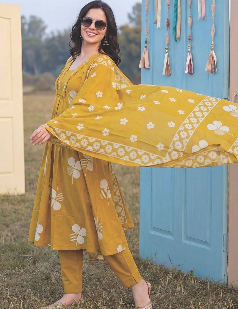 Women Floral Printed Mirror Work  Cotton Kurta with Trousers & Dupatta