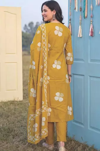 Women Floral Printed Mirror Work  Cotton Kurta with Trousers & Dupatta