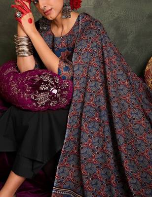Floral Printed Round Neck Cotton Straight Kurta With Trousers & Dupatta 3
