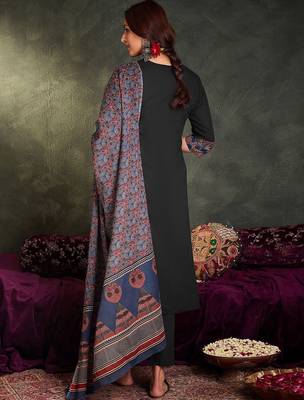 Floral Printed Round Neck Cotton Straight Kurta With Trousers & Dupatta 5