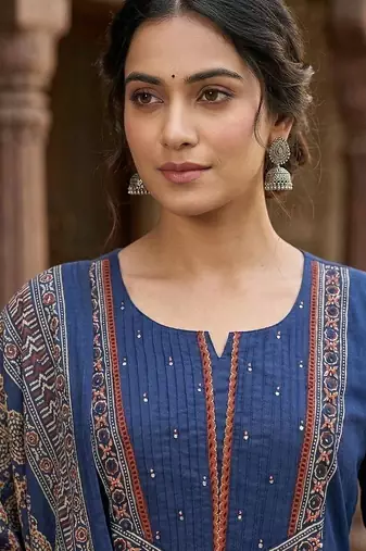 Women Ethnic Motifs Printed Pleated Thread Work  Cotton Kurta with Trousers & With Dupatta