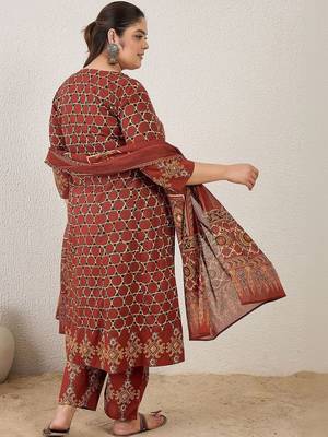 Plus Size Maroon Printed A-Line Kurta Trousers With Dupatta Set 6