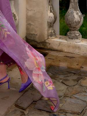 Women Floral Embroidered Regular Thread Work Kurta with Trousers & With Dupatta 7