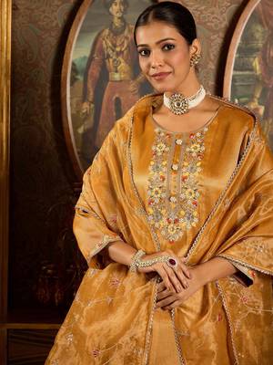 Floral Embroidered Thread Work Liva Straight Kurta with Trouser & Dupatta 1