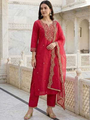 Women Ethnic Motifs Embroidered Regular Thread Work Liva Kurta with Trousers & With Dupatta 2