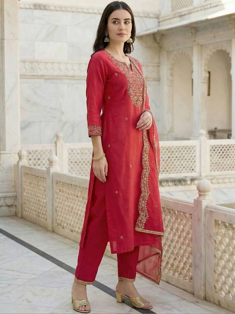 Women Ethnic Motifs Embroidered Regular Thread Work Liva Kurta with Trousers & With Dupatta