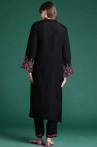 Ethnic Motifs Embroidered Thread Work Kurta with Trousers