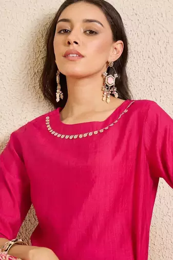 Women Ethnic Motifs Embroidered Regular Thread Work Kurta with Trousers