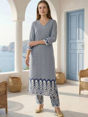 Women Printed Regular Pure Cotton Kurta with Trousers 3