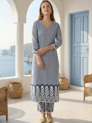 Women Printed Regular Pure Cotton Kurta with Trousers 5