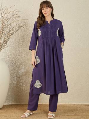 Women Ethnic Motifs Embroidered Pleated Thread Work  Cotton Kurta with Trousers 1