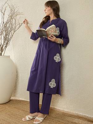 Women Ethnic Motifs Embroidered Pleated Thread Work  Cotton Kurta with Trousers 5