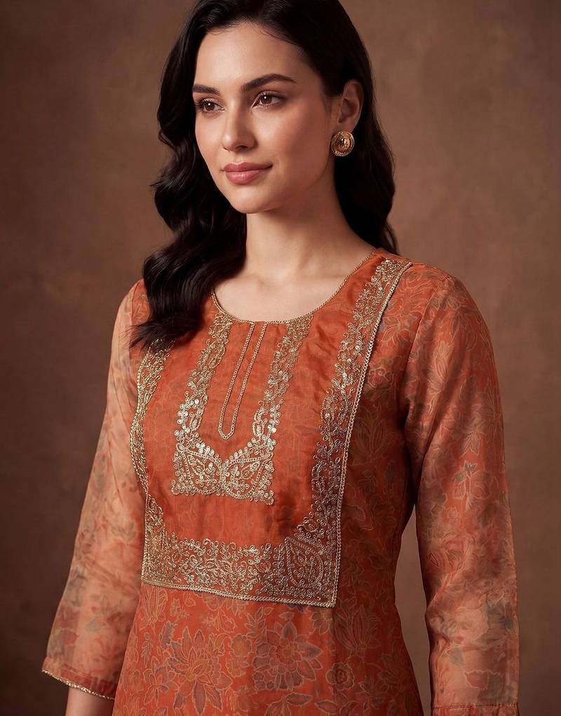 Women Ethnic Motifs Printed Regular Kurta with Trousers & With Dupatta