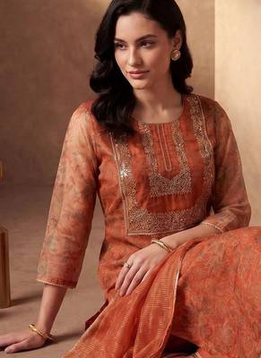 Women Ethnic Motifs Printed Regular Kurta with Trousers & With Dupatta 5