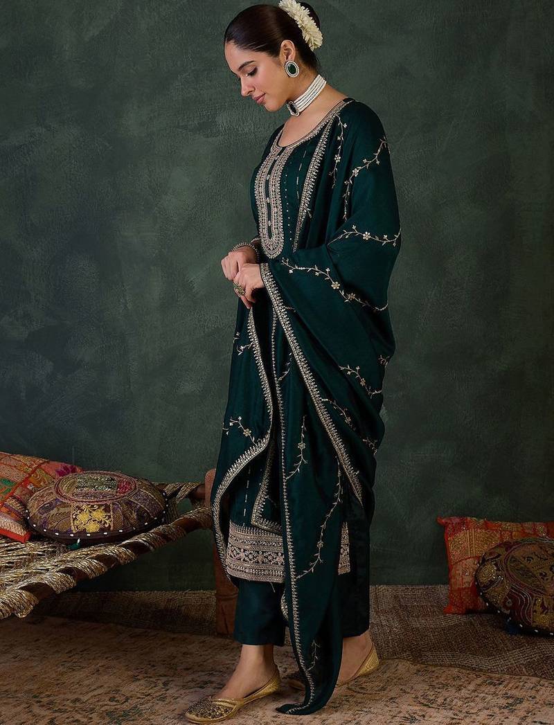 Women Ethnic Motifs Regular Sequinned Kurta with Trousers & With Dupatta