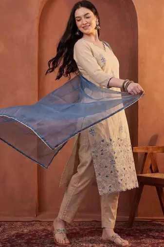 Women Ethnic Motifs Embroidered Regular Thread Work Kurta with Trousers & With Dupatta