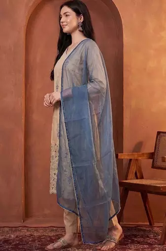 Women Ethnic Motifs Embroidered Regular Thread Work Kurta with Trousers & With Dupatta
