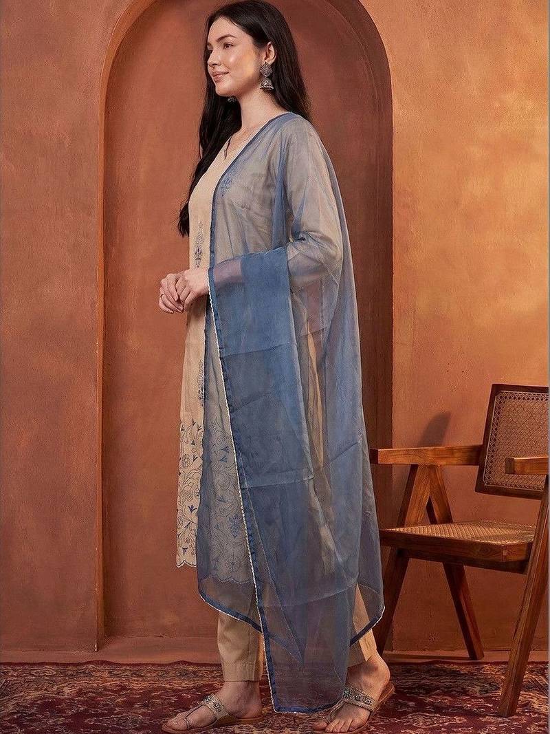 Women Ethnic Motifs Embroidered Regular Thread Work Kurta with Trousers & With Dupatta