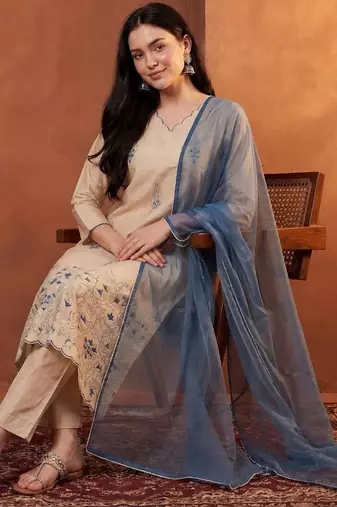 Women Ethnic Motifs Embroidered Regular Thread Work Kurta with Trousers & With Dupatta