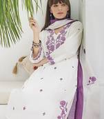 Women Floral Printed Regular Kurta with Trousers & Dupatta