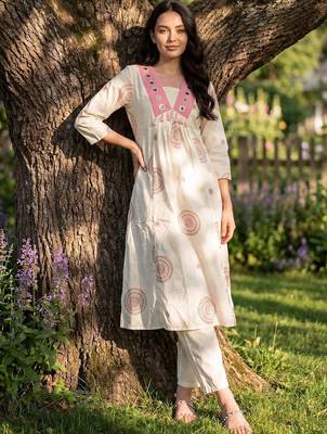 Women Ethnic Motifs Printed Regular Mirror Work  Cotton Kurta with Trousers 6