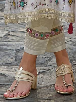 Floral Embroidered Round Neck  Cotton Straight Kurta with Trousers & Dupatta 3