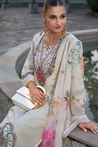 Floral Embroidered Round Neck Pure Cotton Straight Kurta with Trousers & Dupatta