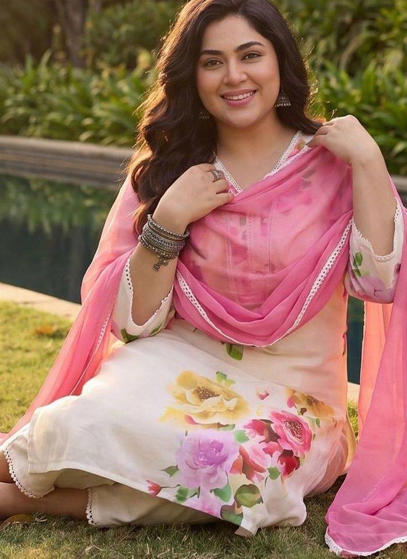 Plus Size Off White Printed Straight Kurta Trousers With Dupatta Set