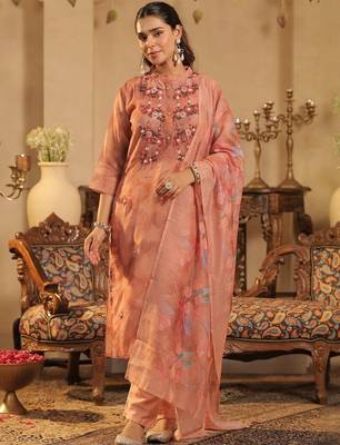 Floral Embroidered Thread Work Kurta with Trouser & With Dupatta 1