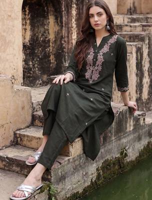Women Floral Embroidered Regular Thread Work  Cotton Kurta with Trousers 6