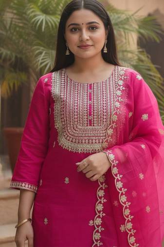 Women Ethnic Motifs Embroidered Kurta with Trousers & Dupatta