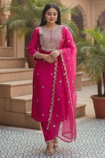 Women Ethnic Motifs Embroidered Kurta with Trousers & Dupatta