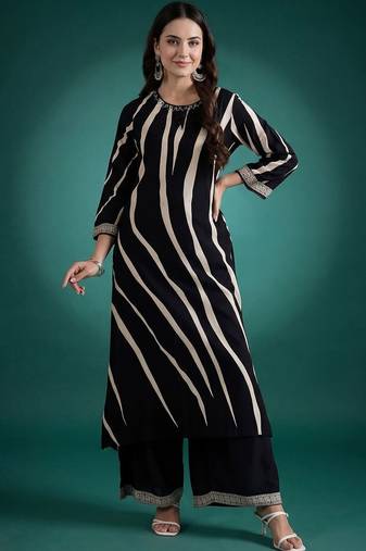 Women Printed Regular Thread Work Kurta with Palazzos