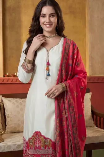 Women Ethnic Motifs Printed Regular Thread Work Kurta with Trousers & With Dupatta