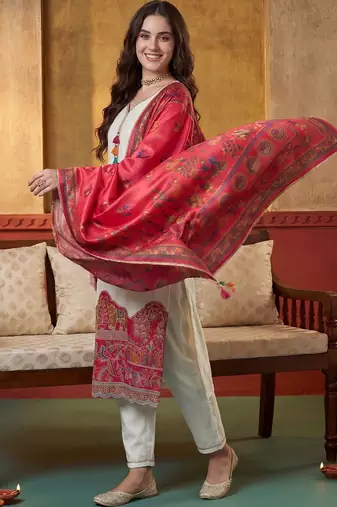 Women Ethnic Motifs Printed Regular Thread Work Kurta with Trousers & With Dupatta