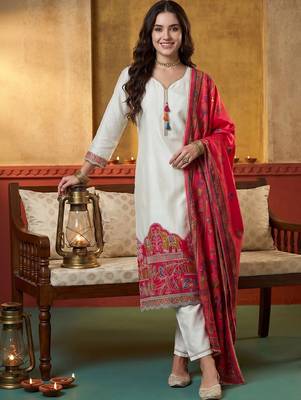 Women Ethnic Motifs Printed Regular Thread Work Kurta with Trousers & With Dupatta 5