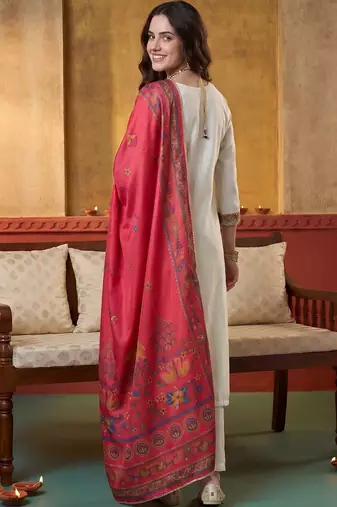 Women Ethnic Motifs Printed Regular Thread Work Kurta with Trousers & With Dupatta