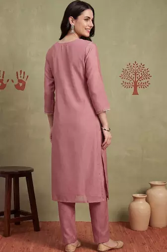 Women Floral Embroidered Regular Thread Work Kurta with Trousers & With Dupatta
