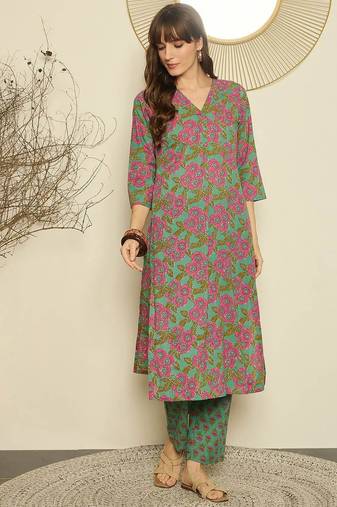 Women Ethnic Motifs Printed Cotton Kurta with Trouser