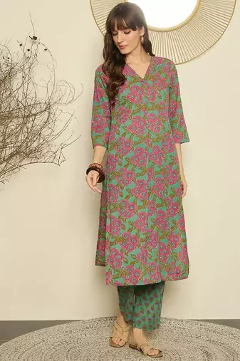Women Ethnic Motifs Printed  Cotton Kurta with Trouser