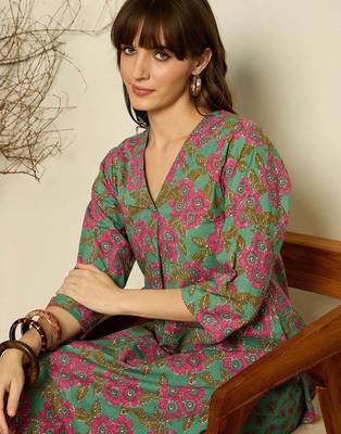 Women Ethnic Motifs Printed  Cotton Kurta with Trouser 7