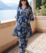 Women Floral Printed Empire  Cotton Kurti with Trousers