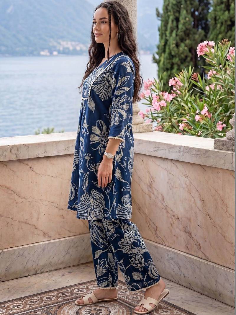 Women Floral Printed Empire  Cotton Kurti with Trousers