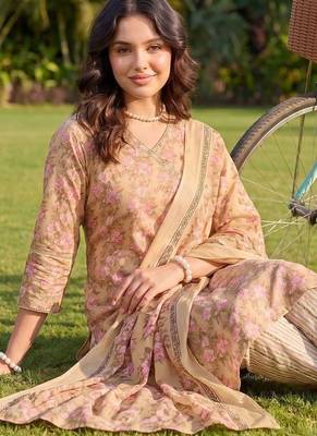 Women Floral Printed Regular  Cotton Kurta with Trousers & With Dupatta 1