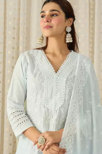Women Ethnic Motifs Embroidered Regular Thread Work  Cotton Kurta with Trousers & With Dupatta