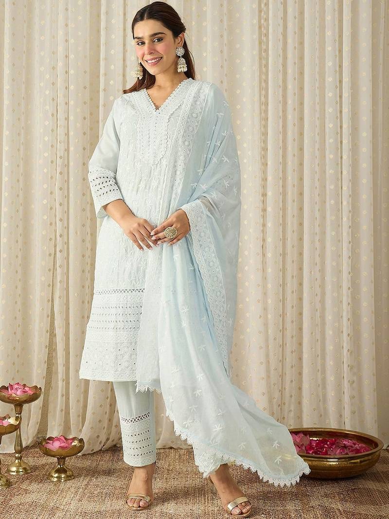 Women Ethnic Motifs Embroidered Regular Thread Work  Cotton Kurta with Trousers & With Dupatta