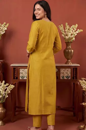 Women Ethnic Motifs Embroidered Regular Kurta with Trousers & With Dupatta
