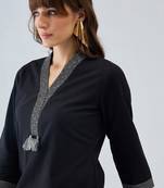 Women Regular Thread Work Kurta with Trousers