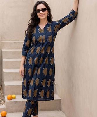 Women Printed Regular Kurta with Trousers 2