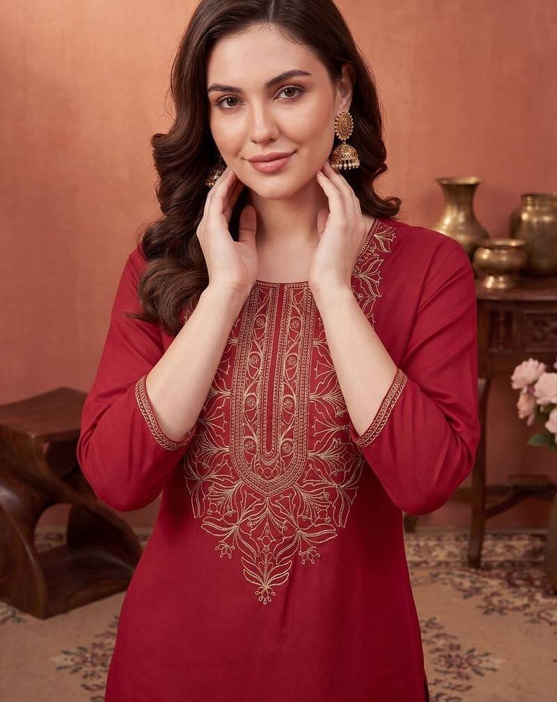 Women Ethnic Motifs Embroidered Regular Thread Work  Cotton Kurta with Trousers